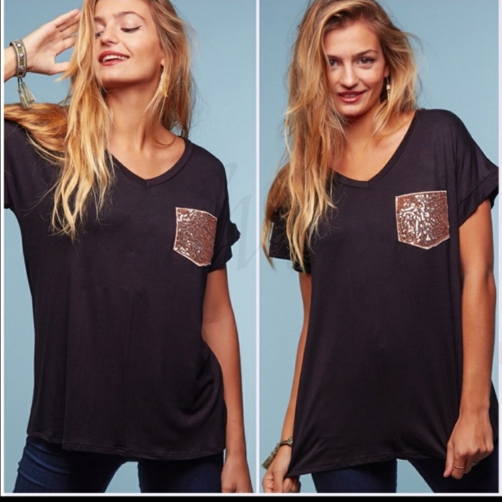 Ultra Soft V-Neck with Sequined Pocket